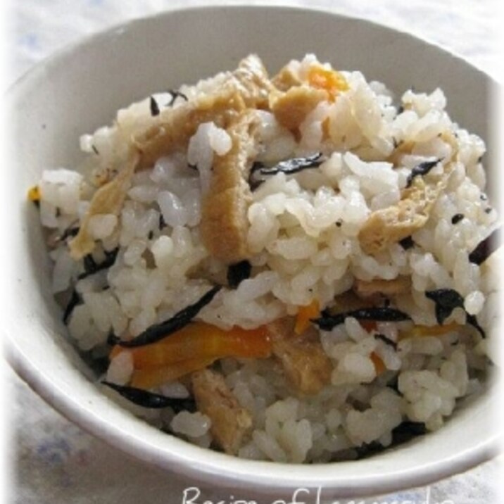 ひじきと油揚げ 生姜の炊き込みごは レシピ 作り方 By はなまる子 楽天レシピ ひじきと油揚げ 生姜の炊き込みごは レシピ 作り方 By はなまる子 楽天レシピ
